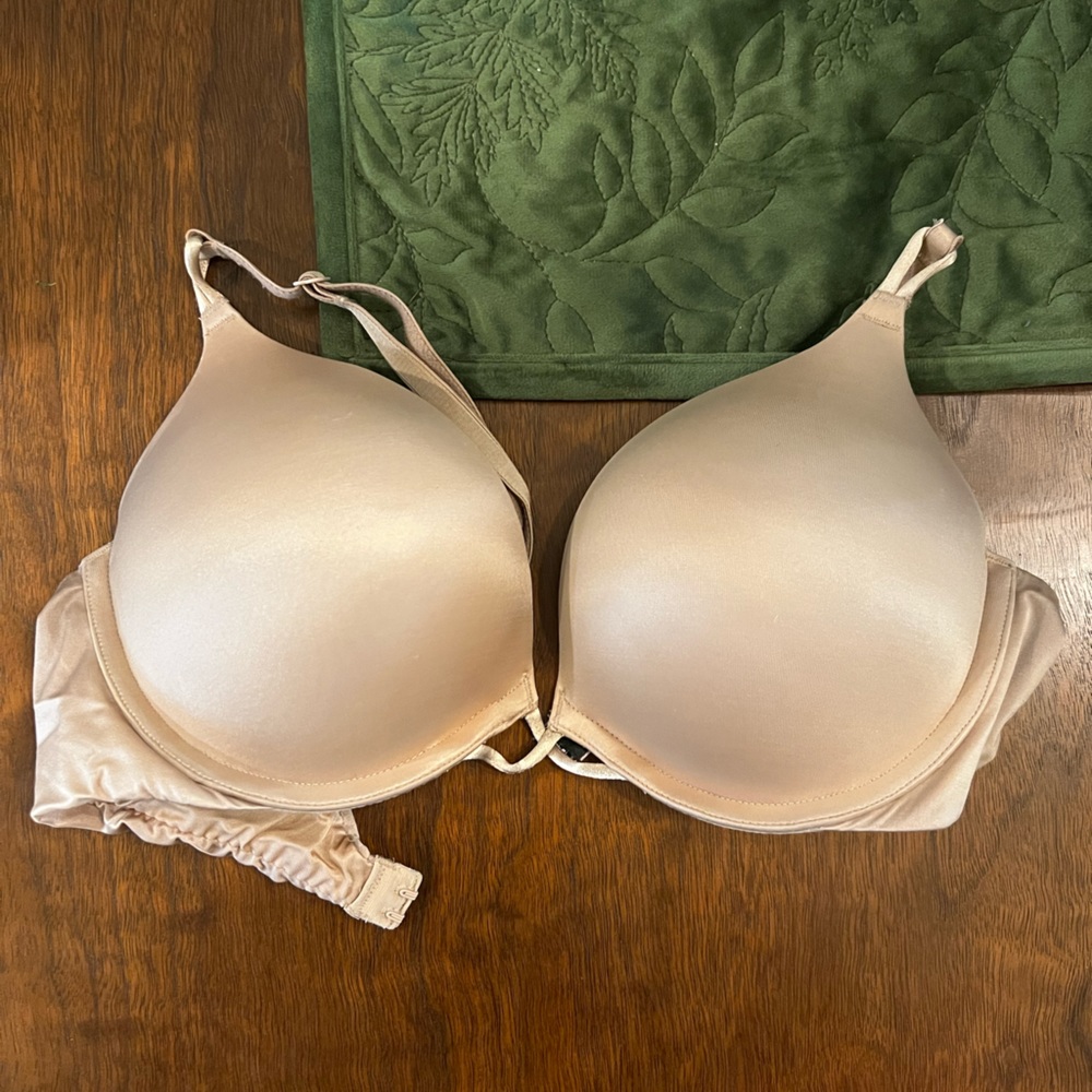 Victoria’s Secret Bombshell Bra 34B NUDE